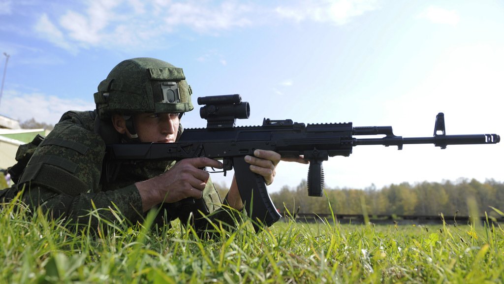Soldier_with_AK-12.jpg