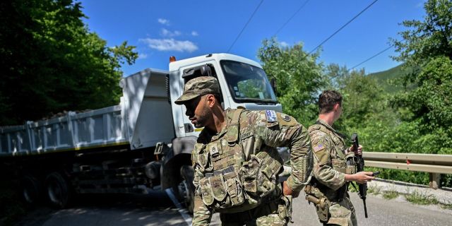 1 августа 2022 года. Американские солдаты недалеко от города Зубин, Косово