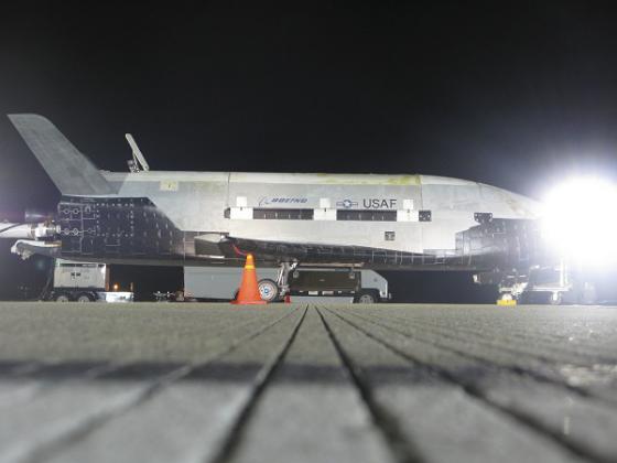 X-37B_after_landing