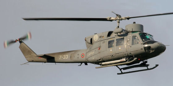 Транспортный вертолет AgustaBell 212