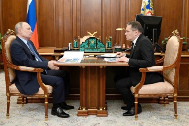Алексей Лихачев рассказал президенту о проектах "Росатома" по развитию Северного морского пути.
