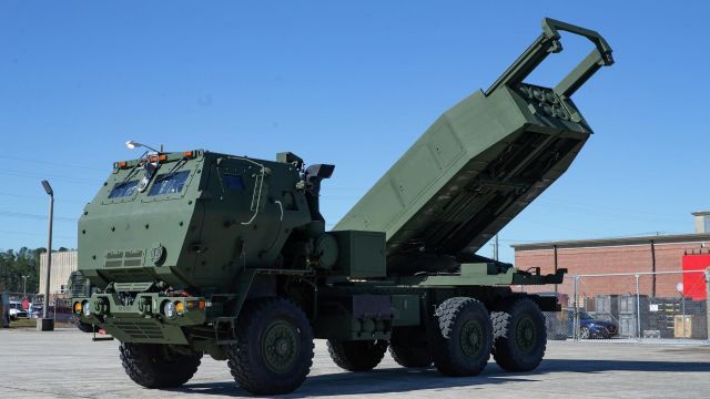Американская высокомобильная ракетно-артиллерийская система оперативно-тактического назначения HIMARS