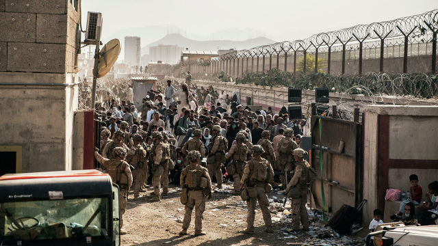 Американские военные в аэропорту Кабула