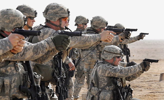 Американские военные во время тактических учений в Басре, Ирак