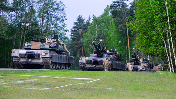 Американские танки во время учений