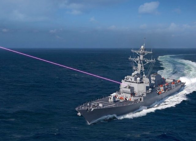 Американский эсминец получит боевую лазерную систему в 2022 году