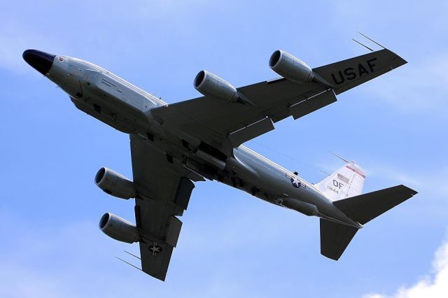 Американский самолет Boeing RC-135. Архивное фото