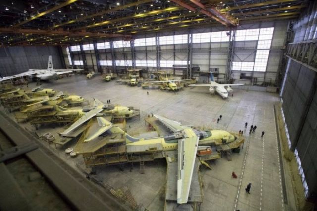 Сборочный цех ГП «Антонов» где с 2015 года пылятся недостроенные самолеты