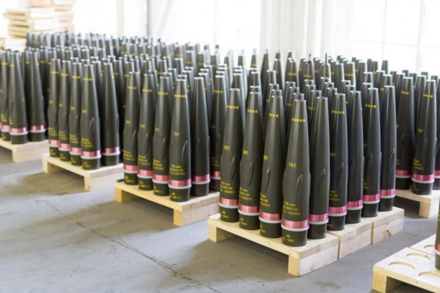 Артиллерийские снаряды Украине: НАТО наращивает поставки