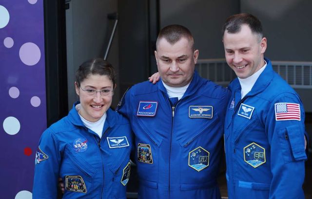 Астронавт NASA Кристина Кох, космонавт Роскосмоса Алексей Овчинин и астронавт NASA Ник Хейг