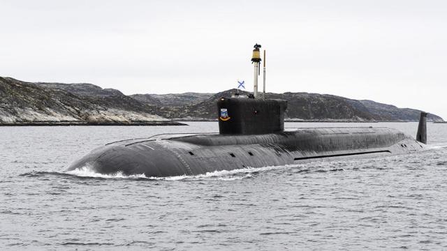 Атомный подводный ракетный крейсер стратегического назначения «Юрий Долгорукий» из состава Северного флота