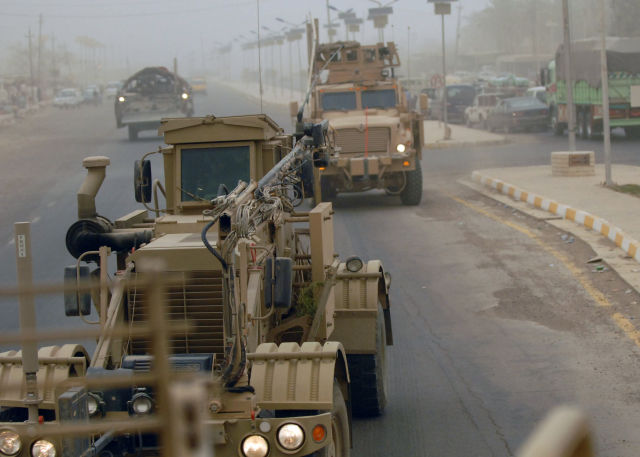 Беспилотные машины разминирования в Ираке.