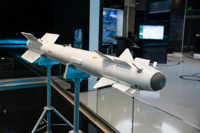 Авиационная управляемая ракета класса "воздух-воздух" малой дальности РВВ-МД (c) bmpd