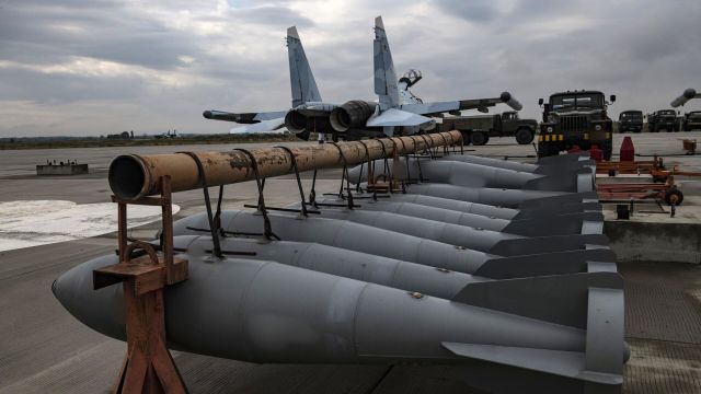 Авиационные ракеты на аэродроме базирования истребителей ВКС России, задействованных в специальной военной операции