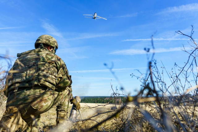 Барражирующие боеприпасы Switchblade для Украины