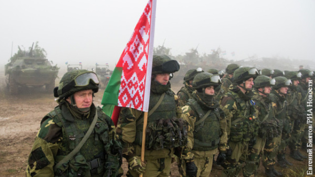Белоруссия может в краткие сроки поставить под ружье до полумиллиона человек