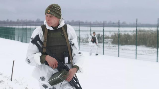 Белорусские пограничники на границе с Украиной