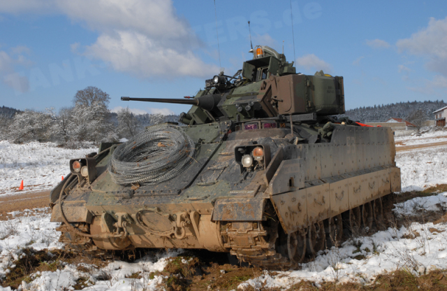 Боевая машина пехоты М2A2 ODS Bradley из состава сил армии США Германии, 2013 год