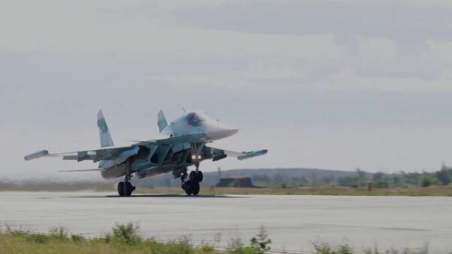 Боевой вылет бомбардировщика Су-34