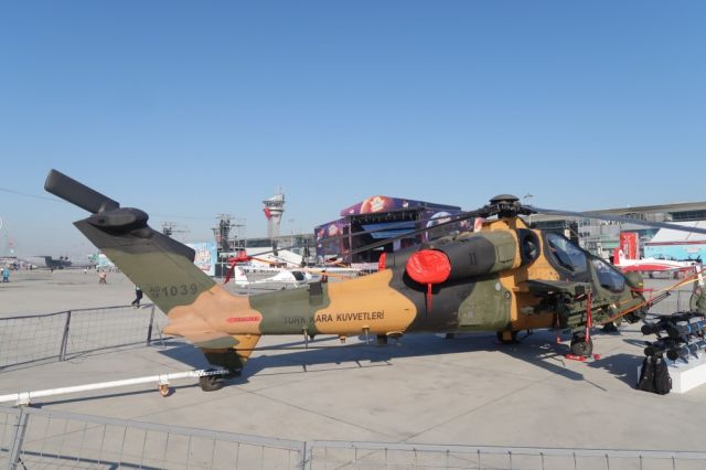 Боевой вертолет TAI T129B ATAK армейской авиации Турции (бортовой номер 18-1039). Стамбул, сентябрь 2019 года