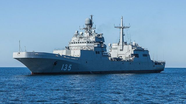 Большой десантный корабль Петр Моргунов