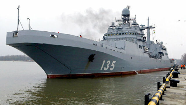Большой десантный корабль "Иван Грен" (проект 11711)