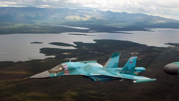 Бомбардировщик Су-34. Архивное фото