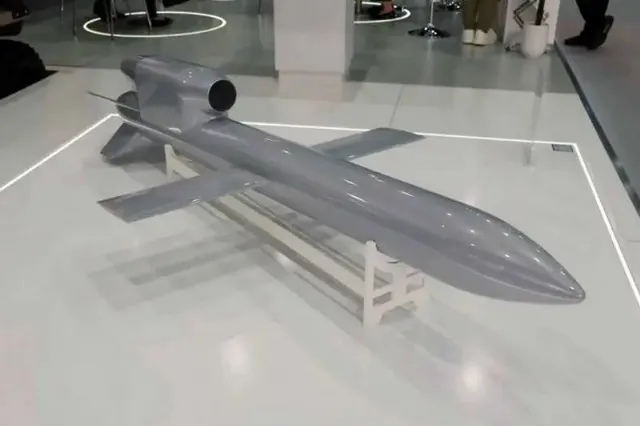 Британская ракета FP-5 на выставке (макет)