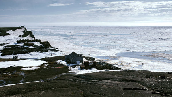 Бывшая полярная станция Остров Уединение в Карском море