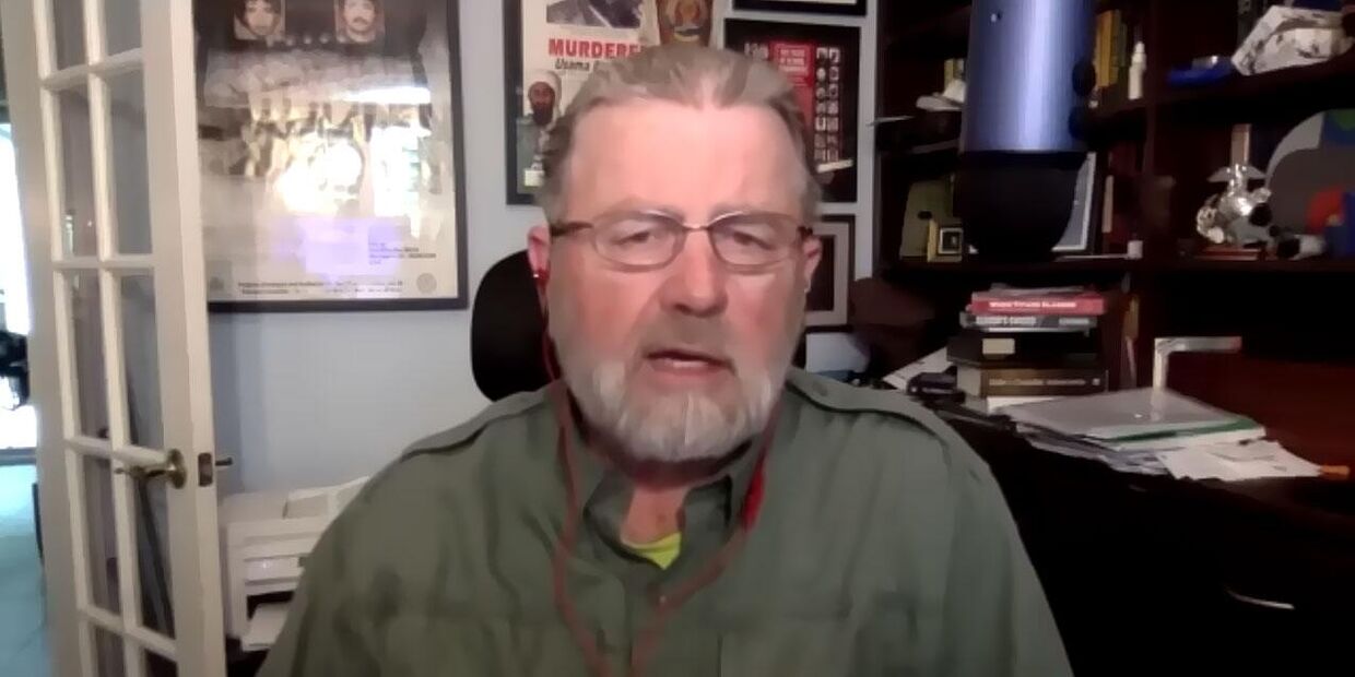 улица разбитых фонарей передвигают машину. 26 июля 2006. 26 июля 2006. Elecrical parade 2006. авиакатастрофа в иркутске 2006.