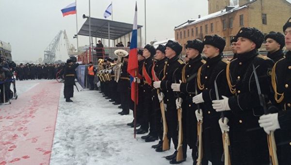 Церемония подъема Военно-Морского Флага на ледоколе Илья Муромец