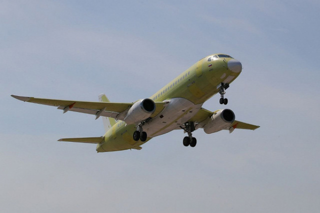 Частично импортозамещенный SJ-100 уже летает — с двигателями SaM-146.