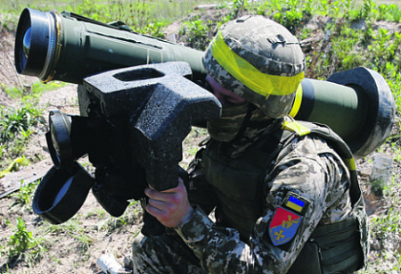 Чем более сложные вооружения поставляют на Украину, тем более усложняется материально-техническое обеспечение войсковых операций. Фото Reuters