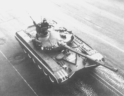 Чешские заводы долгое время по советской лицензии выпускали танки семейства Т-72. Фото с сайта www.defenseimagery.mil
