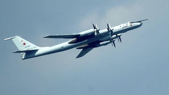 Дальний противолодочный самолет Ту-142М