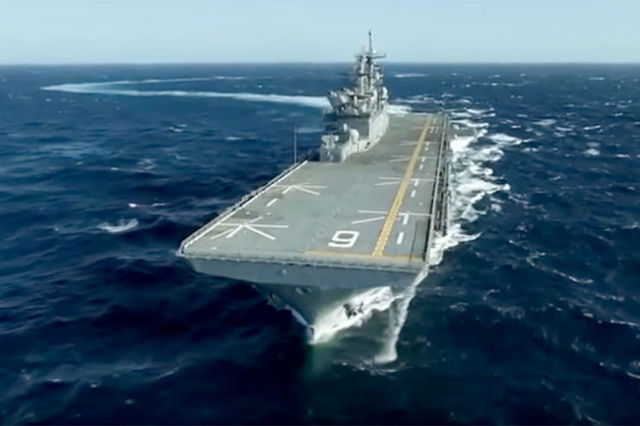 Десантно-транспортный корабль America (LHA-6).