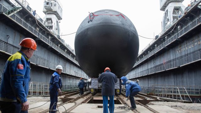 Дизель-электрическая подводная лодка "Можайск" проекта 636