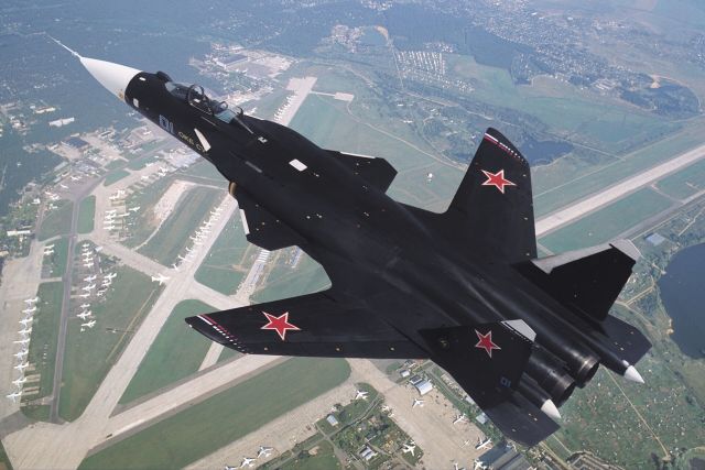 Экспериментальный истребитель Су-47 "Беркут"