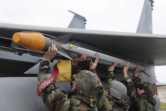 Установка ракеты AIM-9X