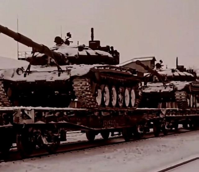 эшелон с танками Т-72Б3М 6-танковой бригады