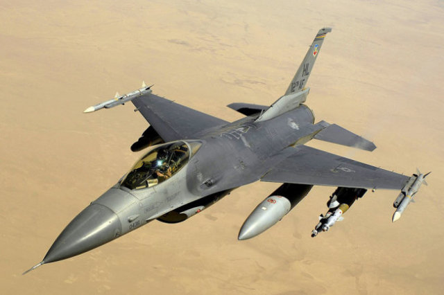 F-16 Fighting Falcon.