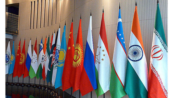 Флаги стран-участниц ШОС. Архивное фото