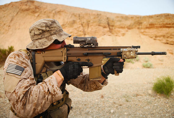 Автомат FN SCAR