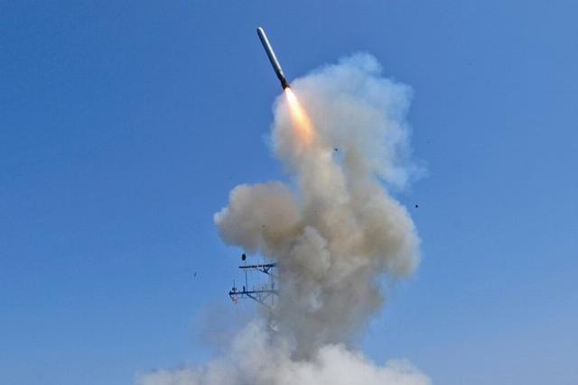 Фото: Jonathan Sunderman / U.S. Navy / Reuters