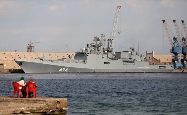 Фрегат ВМФ РФ "Адмирал Григорович" в Порт-Судане, 28 февраля 2021 года