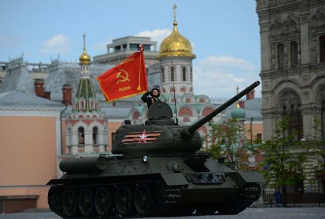 Генеральная репетиция военного парада в честь 71-й годовщины Победы в Великой Отечественной