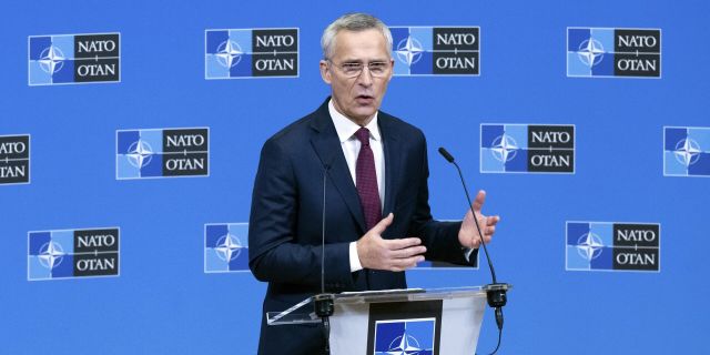 Генеральный секретарь НАТО Йенс Столтенберг на пресс-конференции в рамках встречи министров иностранных дел стран НАТО, обсуждавших поддержку Украины, в Брюсселе, Бельгия, 29 ноября 2023 года.