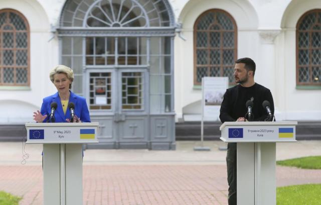 Глава Еврокомиссии Урсула фон дер Ляйен и президент Украины Владимир Зеленский