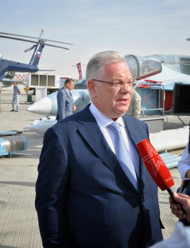 Глава ФСВТС России Дмитрий Шугаев на выставке Dubai Airshow 2019 (c) bmpd