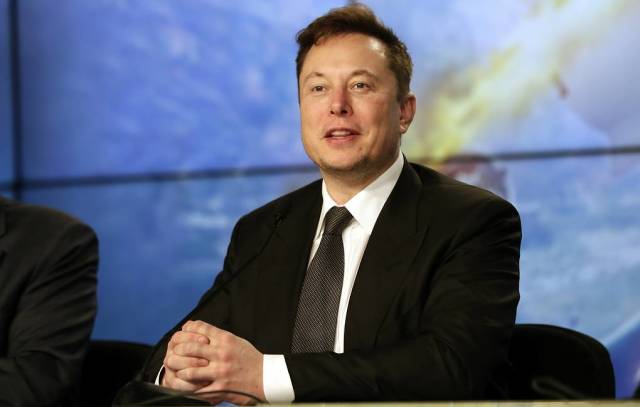 Глава компаний Tesla и SpaceX Илон Маск